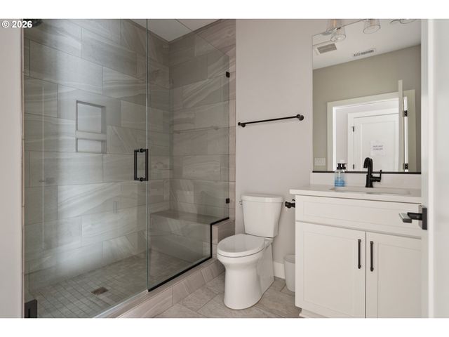 14014 Nw 57TH Ave, Vancouver, WA 98685