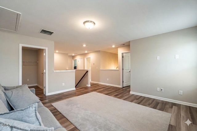 725 Sage Oak Lane, Holly Springs, NC 27540