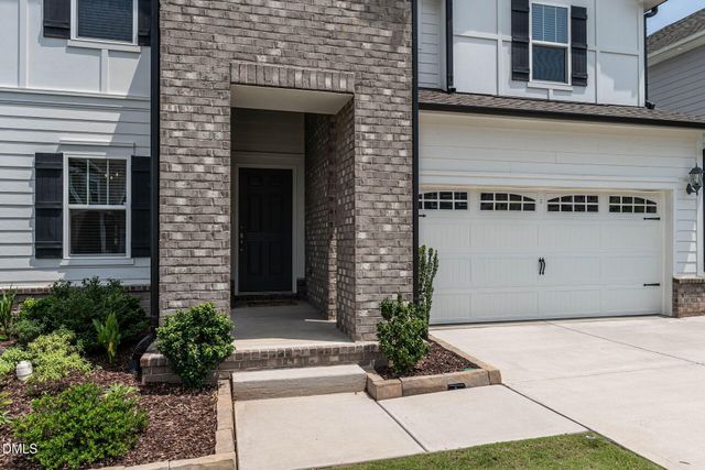 725 Sage Oak Lane, Holly Springs, NC 27540