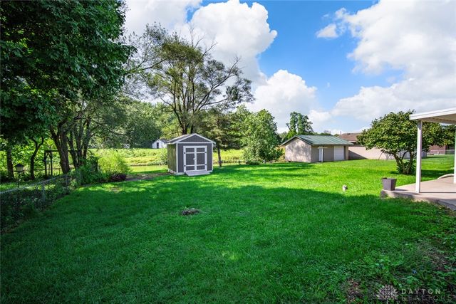 8543 Kingston Drive, Franklin, OH 45005