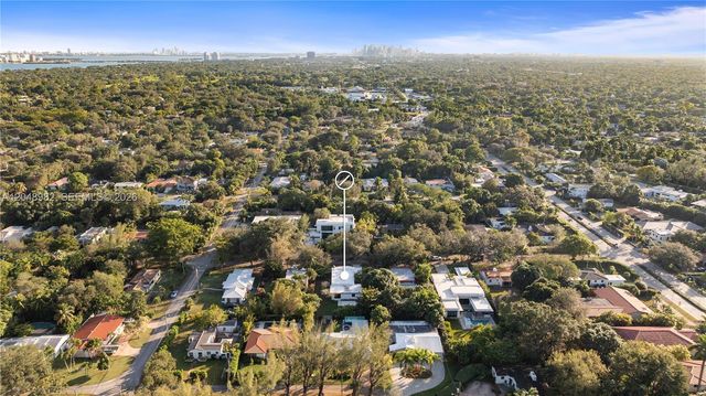 665 NE 117th St, Biscayne Park, FL 33161