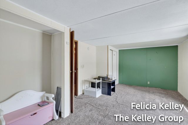 17158 Seneca Court, Howard City, MI 49329
