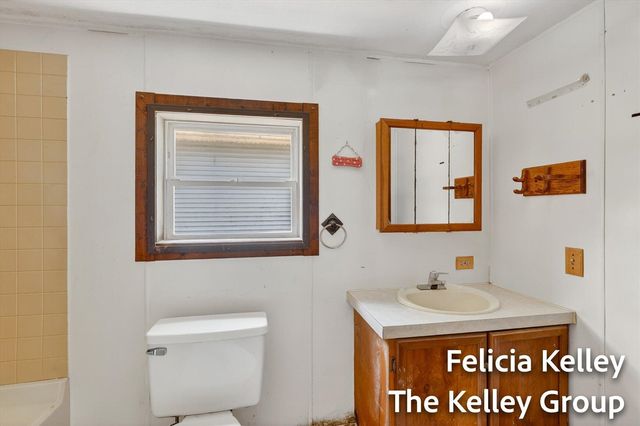 17158 Seneca Court, Howard City, MI 49329