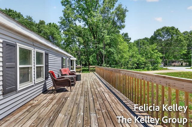 17158 Seneca Court, Howard City, MI 49329