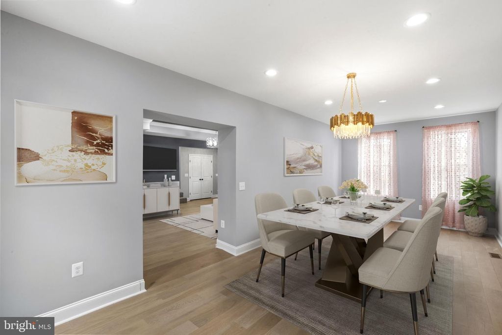 Image 13 of property listing at 2918 ALLENDALE RD, Baltimore, MD 21216