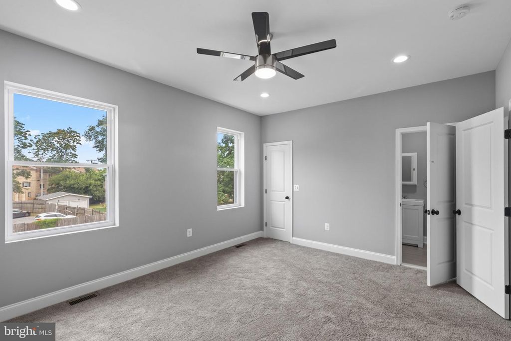 Image 27 of property listing at 2918 ALLENDALE RD, Baltimore, MD 21216