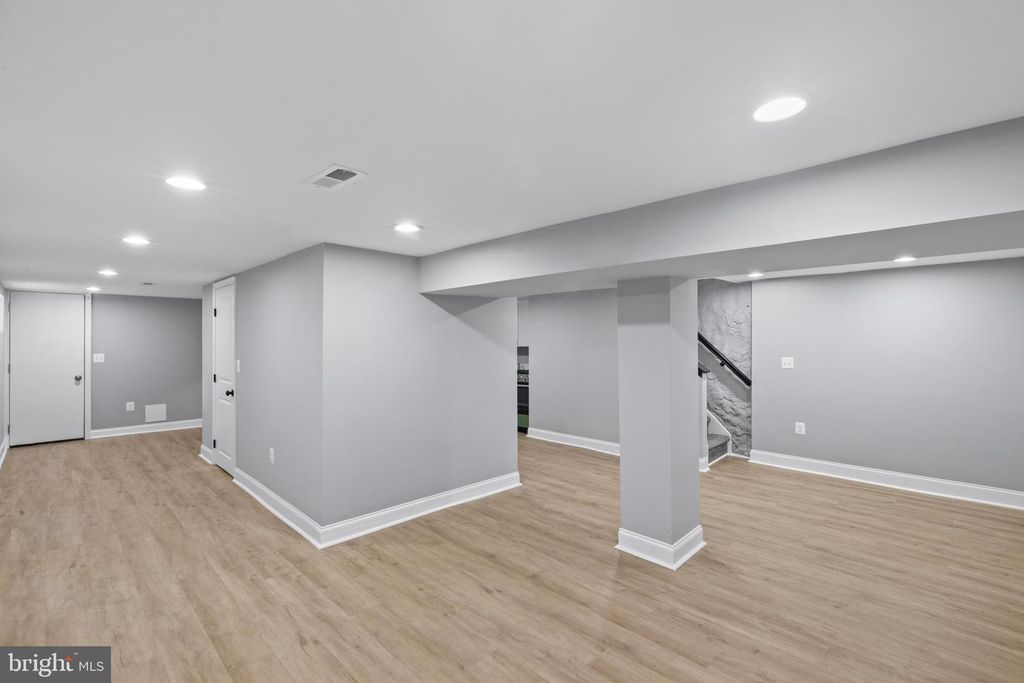 Image 29 of property listing at 2918 ALLENDALE RD, Baltimore, MD 21216