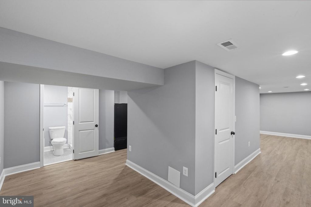 Image 32 of property listing at 2918 ALLENDALE RD, Baltimore, MD 21216