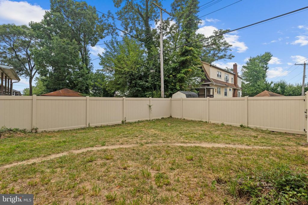 Image 41 of property listing at 2918 ALLENDALE RD, Baltimore, MD 21216