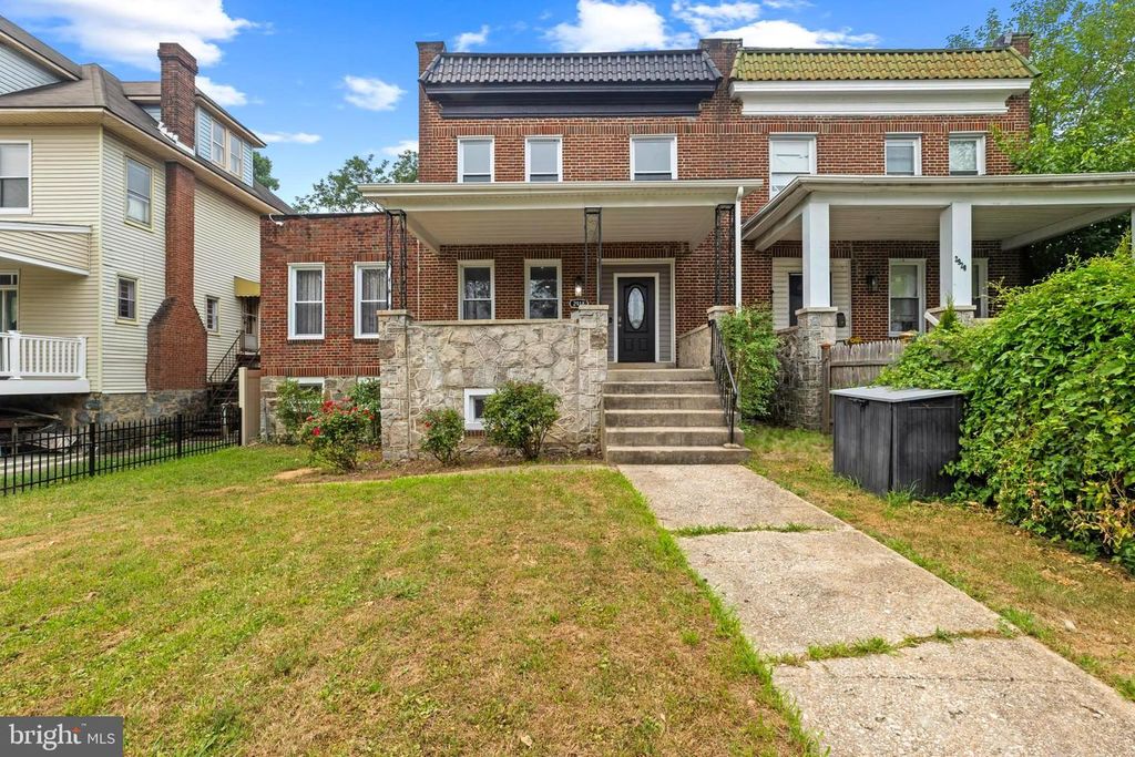 Image 5 of property listing at 2918 ALLENDALE RD, Baltimore, MD 21216