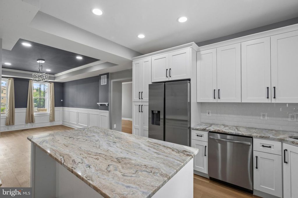 Image 8 of property listing at 2918 ALLENDALE RD, Baltimore, MD 21216