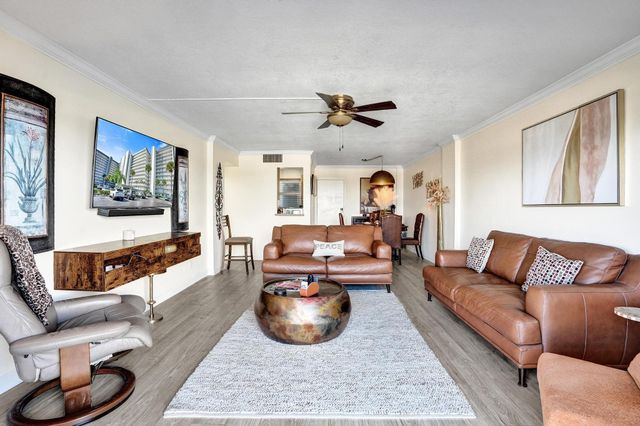 801 S Federal Hwy PH-14, Pompano Beach, FL 33062