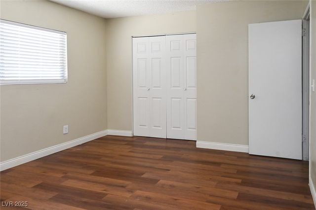 895 Flagstone Way, Las Vegas, NV 89110