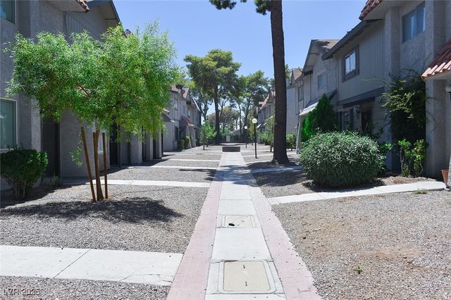 895 Flagstone Way, Las Vegas, NV 89110