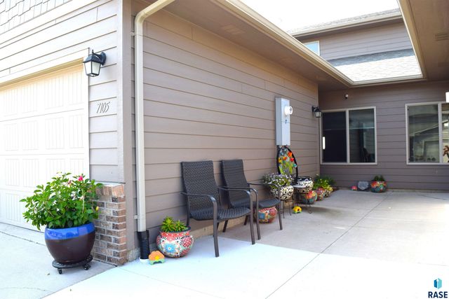 7105 S Bridger Pl Place, Sioux Falls, SD 57108