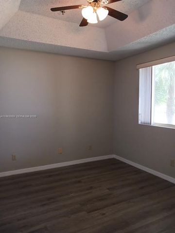 9905 westwood dr 23, Tamarac, FL 33321