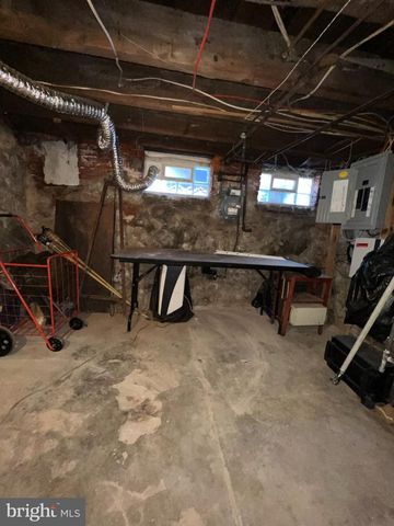 2215 W SEYBERT ST, Philadelphia, PA 19121