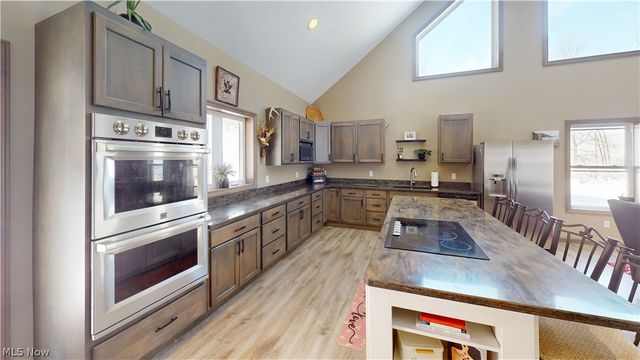 49497 Great Lake Road, St Clairsville, OH 43950