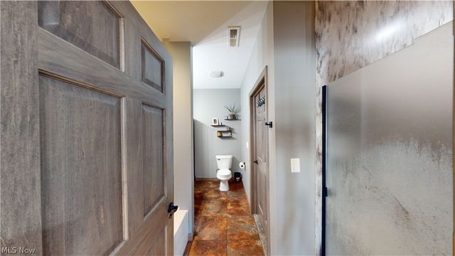 49497 Great Lake Road, St Clairsville, OH 43950