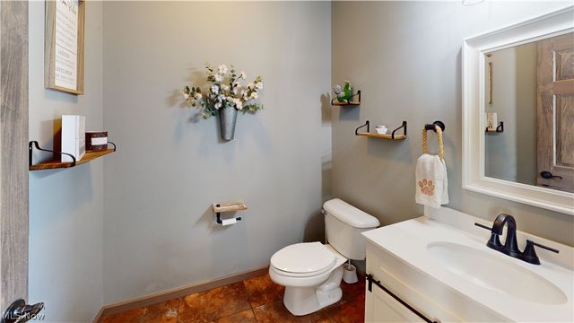 49497 Great Lake Road, St Clairsville, OH 43950