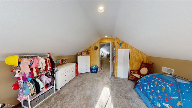 49497 Great Lake Road, St Clairsville, OH 43950