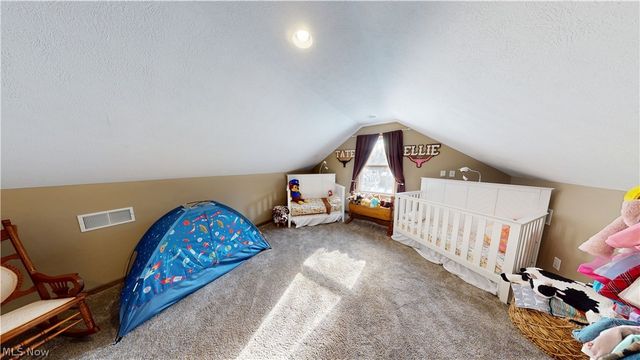 49497 Great Lake Road, St Clairsville, OH 43950