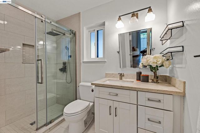 1070 Mercedes Ave 16, Los Altos, CA 94022