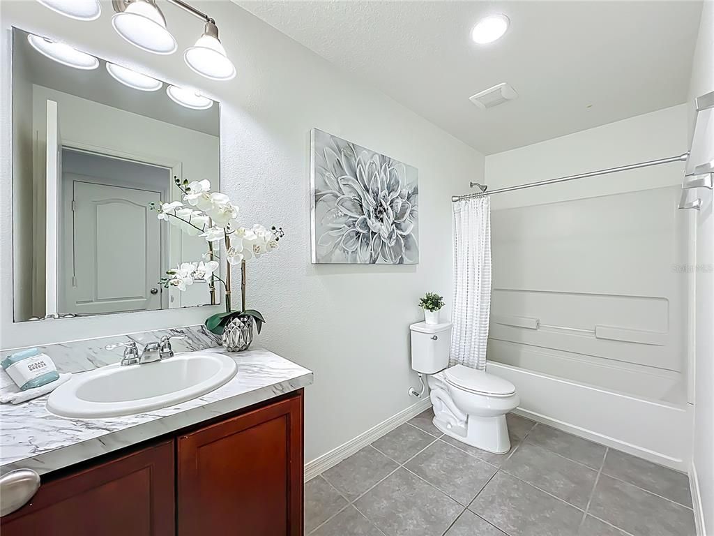 Image 28 of property listing at 13742 BECKMAN DRIVE, Windermere, FL 34786