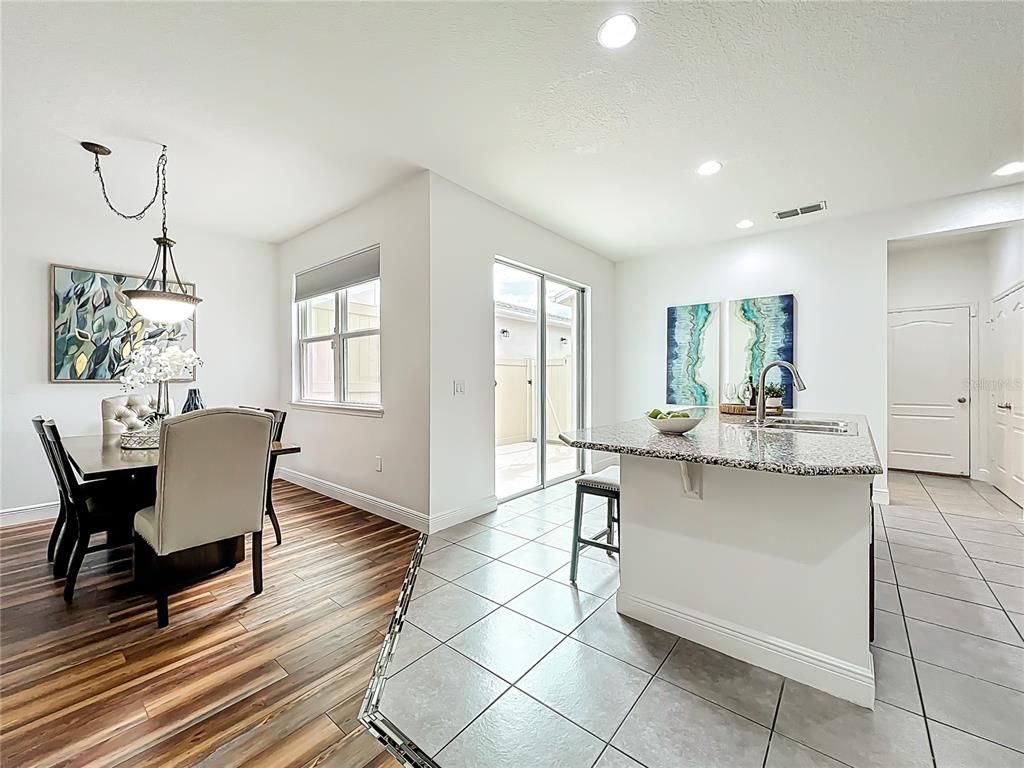 Image 7 of property listing at 13742 BECKMAN DRIVE, Windermere, FL 34786