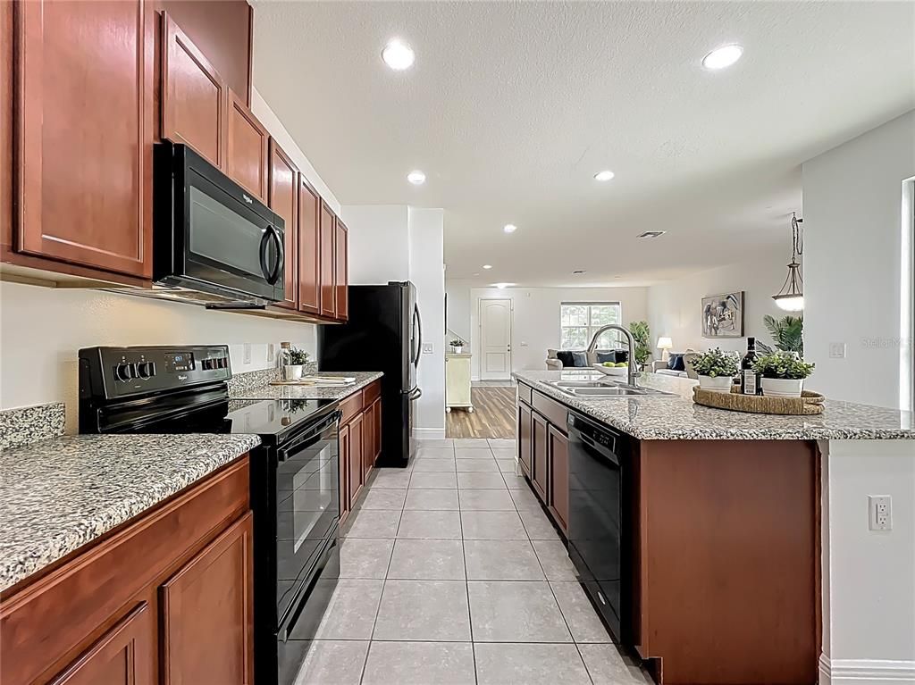 Image 9 of property listing at 13742 BECKMAN DRIVE, Windermere, FL 34786