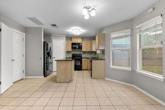 7247 Burns Crossing, San Antonio, TX 78250