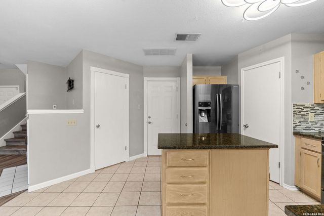 7247 Burns Crossing, San Antonio, TX 78250