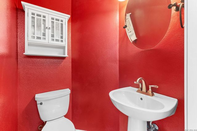 7247 Burns Crossing, San Antonio, TX 78250