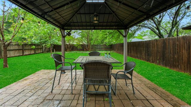 7247 Burns Crossing, San Antonio, TX 78250