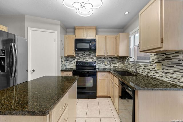 7247 Burns Crossing, San Antonio, TX 78250