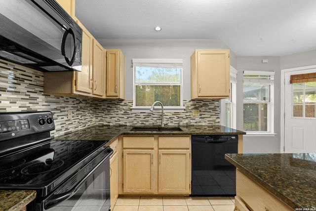 7247 Burns Crossing, San Antonio, TX 78250