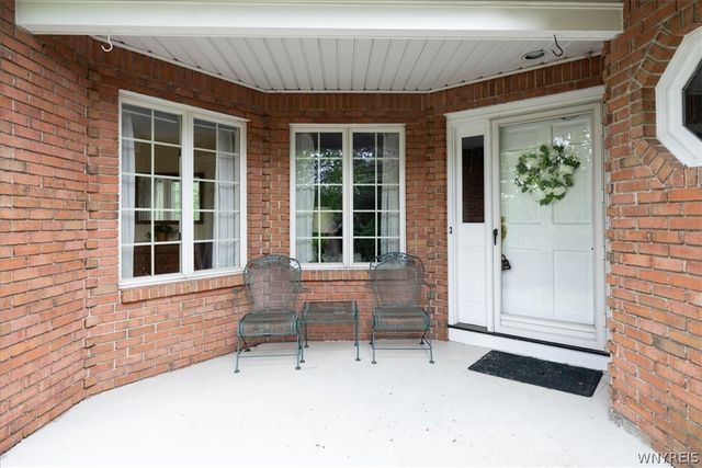30 Hampton Hill Drive, Amherst, NY 14221