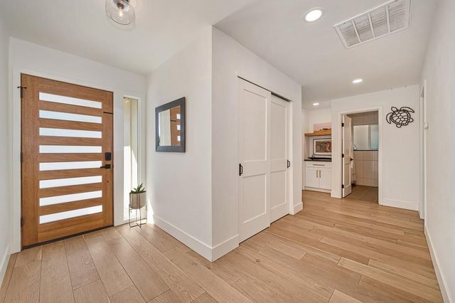 12695 Manor Way, Auburn, CA 95603