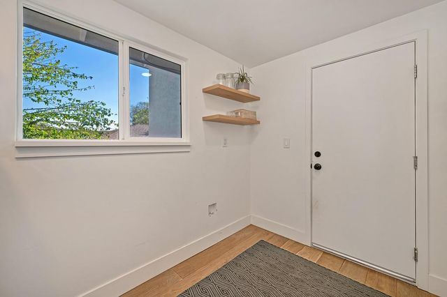 12695 Manor Way, Auburn, CA 95603