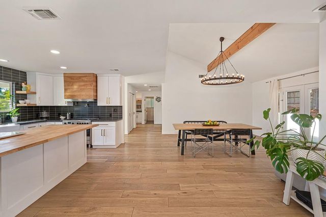 12695 Manor Way, Auburn, CA 95603