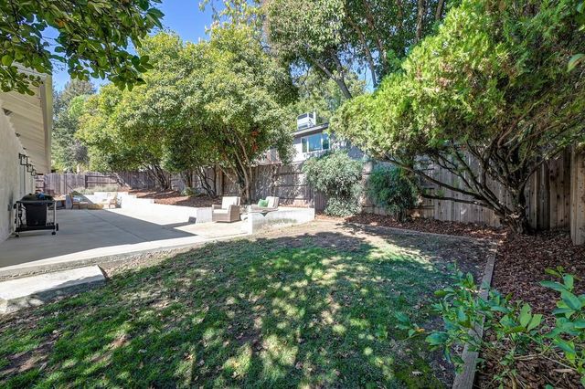 12695 Manor Way, Auburn, CA 95603