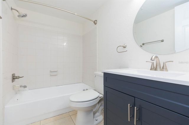 5221 S BAYSHORE BOULEVARD 10, Tampa, FL 33611