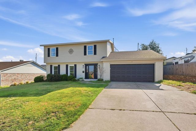 13 Coachlight Drive, Little Rock, AR 72227