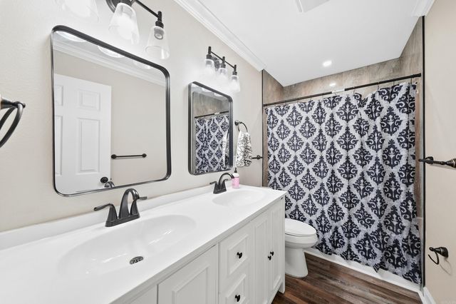 13 Coachlight Drive, Little Rock, AR 72227