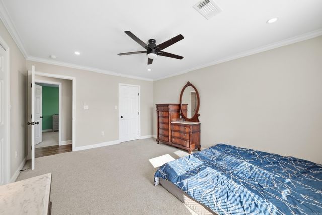 13 Coachlight Drive, Little Rock, AR 72227