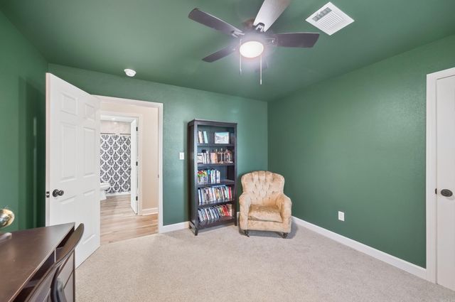 13 Coachlight Drive, Little Rock, AR 72227