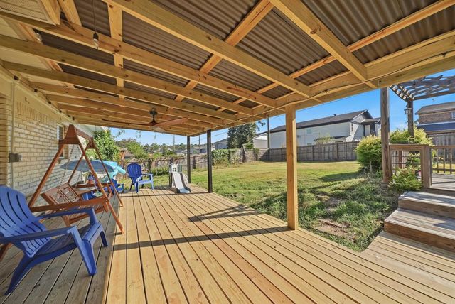 13 Coachlight Drive, Little Rock, AR 72227