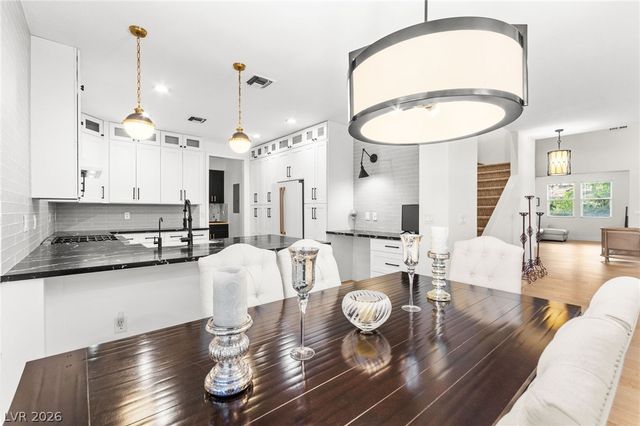 1920 Summer Palm Place 103, Las Vegas, NV 89134