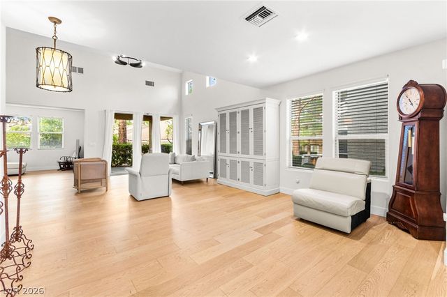 1920 Summer Palm Place 103, Las Vegas, NV 89134