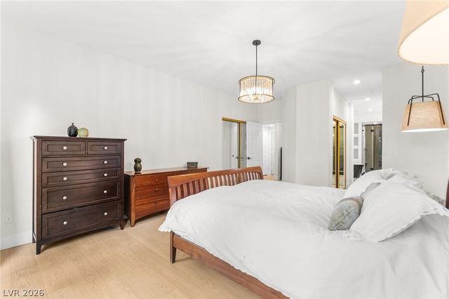 1920 Summer Palm Place 103, Las Vegas, NV 89134